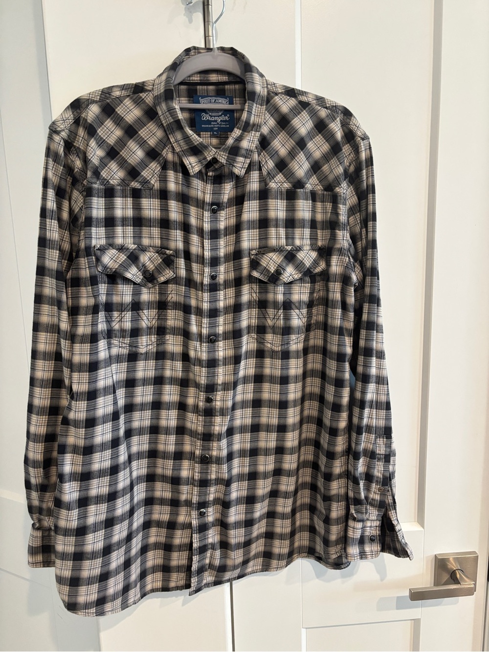 Wrangler Plaid Snap Front Shirt. Size XL